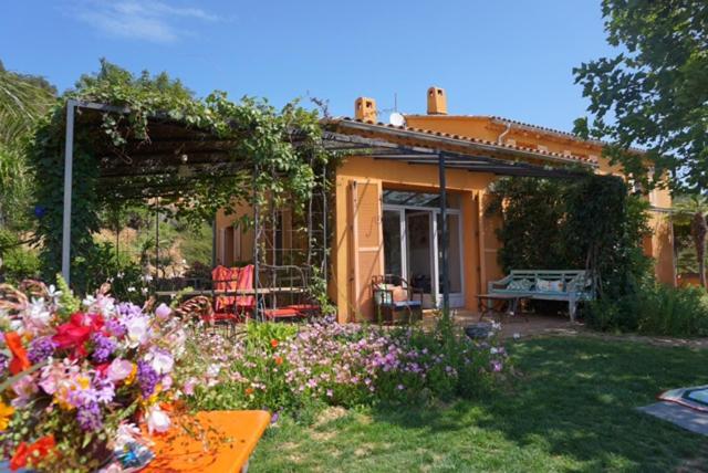 House With Garden And Sea View Βίλα La Londe-les-Maures Εξωτερικό φωτογραφία